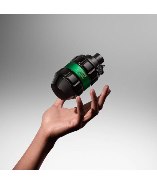 Viktor & Rolf<br>Spicebomb Night Vision<br>Eau de Toilette<br>90 ml / 3.04 fl. oz. Viktor & Rolf<br>Spicebomb Night Vision<br>Eau de Toilette<br>90 ml / 3.04 fl. oz.