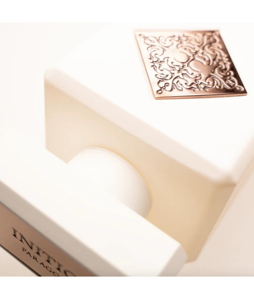 Initio Parfums Privés<br>
Paragon<br>
Extrait de Parfum<br>
90 mL / 3.04 fl. oz. Initio Parfums Privés<br>
Paragon<br>
Extrait de Parfum<br>
90 mL / 3.04 fl. oz.