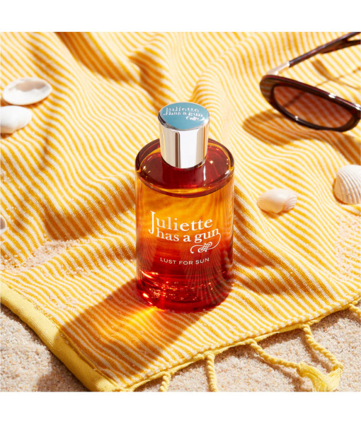 Juliette Has a Gun<br>
Lust For Sun<br>
Eau de Parfum 100 mL / 3.4 fl. oz. Juliette Has a Gun<br>
Lust For Sun<br>
Eau de Parfum 100 mL / 3.4 fl. oz.